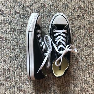 Low top Converse